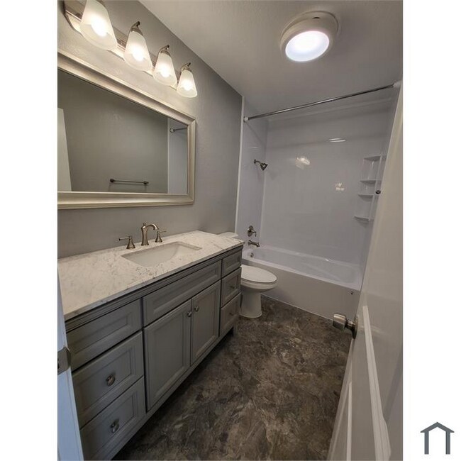 Foto del edificio - 1407 N Broadway