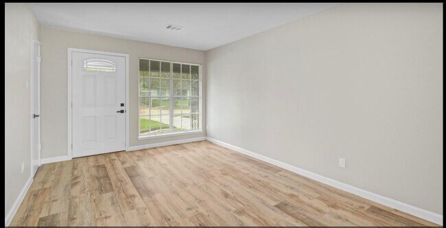 Building Photo - 10611 Leitrim Way