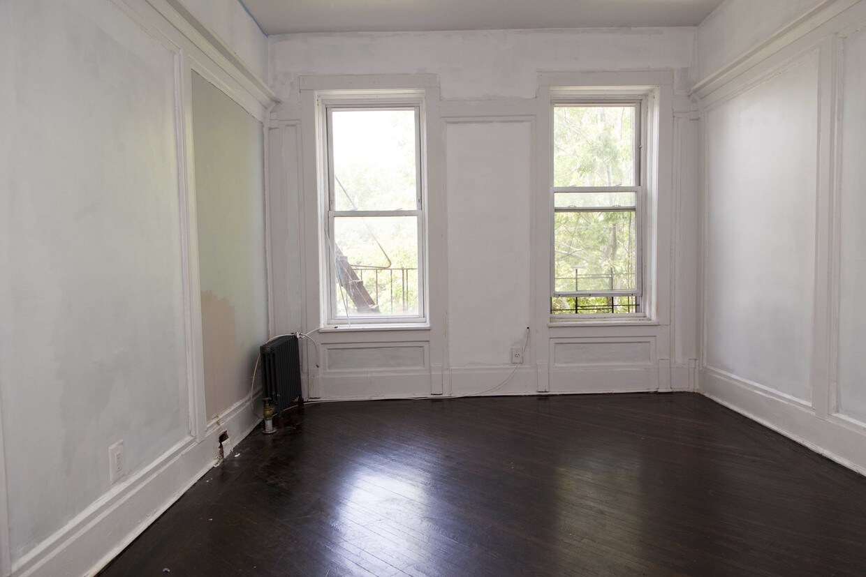 Primary Photo - 403 Macon St