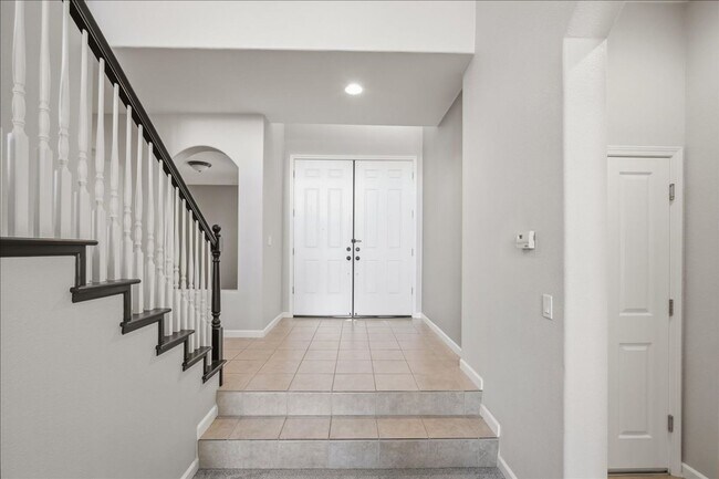 Foto del edificio - 121 Connor Cir