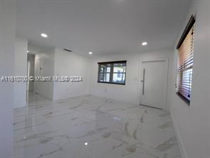 Foto del edificio - 3147 SW 24th St