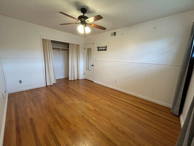 Foto del edificio - 4781 73rd St