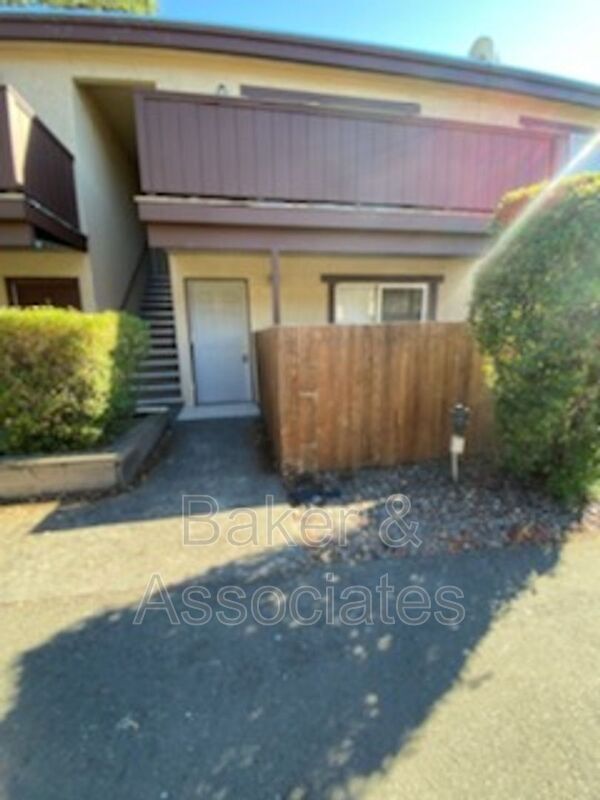 1625 Slater St Unit A3, Santa Rosa, CA 95404 Condo for Rent in Santa