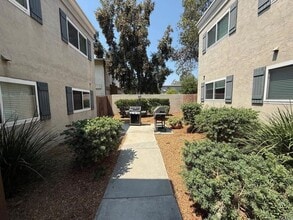 Building Photo - 550 Graves Ave