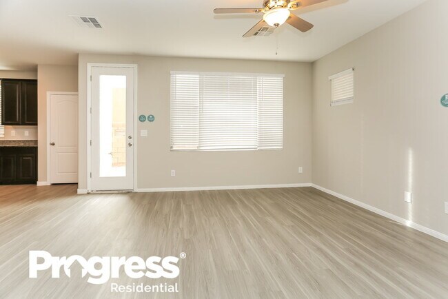 Foto del edificio - 7229 Willow Brush St