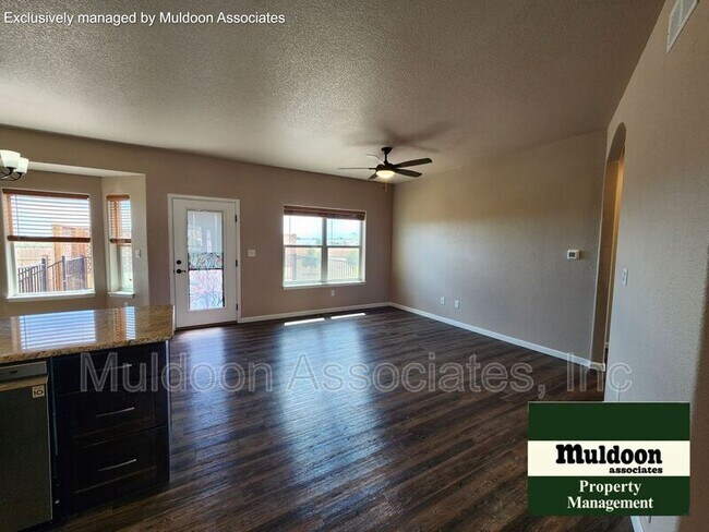 Foto del edificio - 326 N Longmont Dr