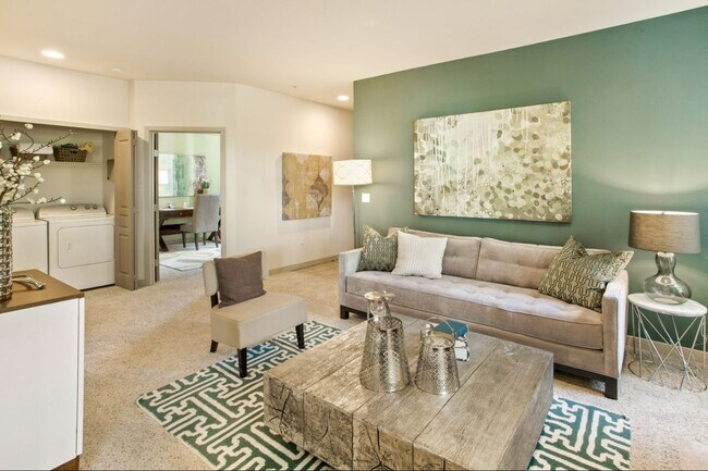 Building Photo - The Heights at Bear Creek