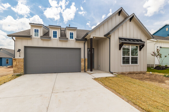Building Photo - 178 Brooks Ranch Rd