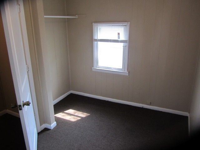 Building Photo - 3 br, 1 bath House - Charles 609 609 Charl...