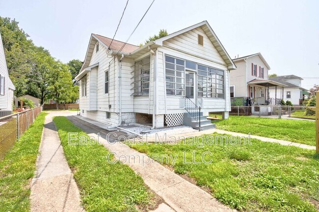 Building Photo - 323 S Taylor Ave