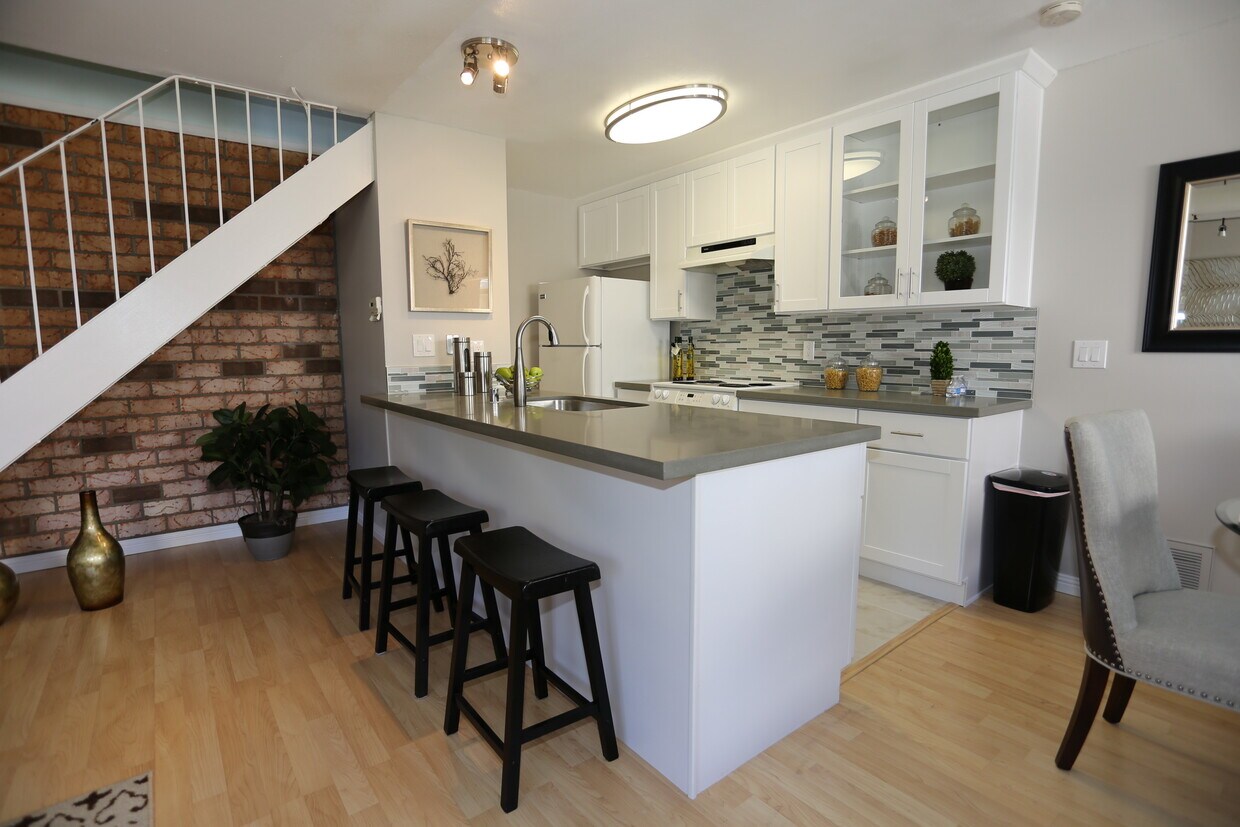 365 N 3rd St Unit 2, Campbell, CA 95008 Condo for Rent in Campbell