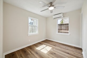 Building Photo - 2802 Hardy St