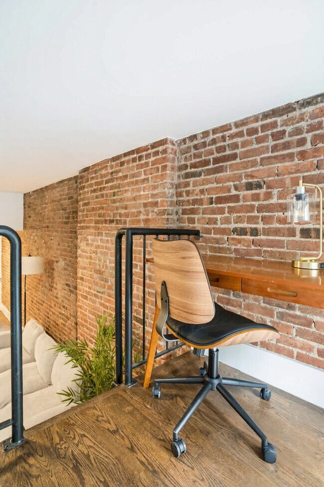 Foto del edificio - 125 E 83rd St