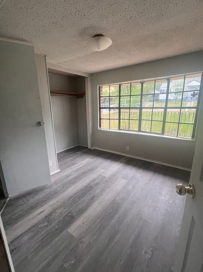 Foto del edificio - OPEN HOUSE TUESDAY: Lafayette 2 Bedroom 2 ...
