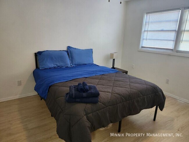 Foto del edificio - 5005 Ave W.-6