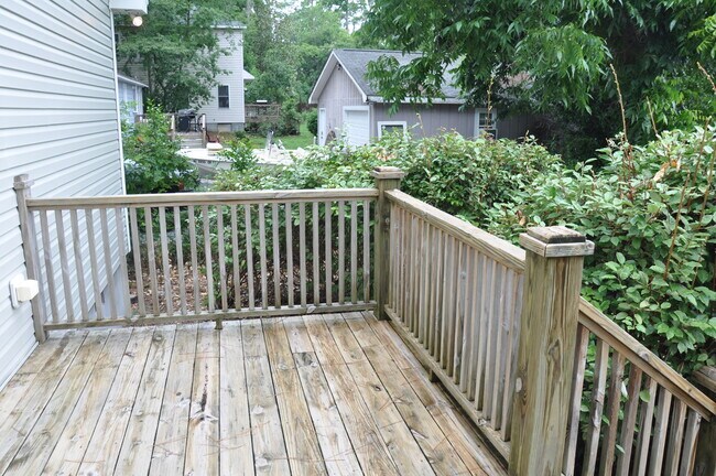 Building Photo - 3819 Garden Ave