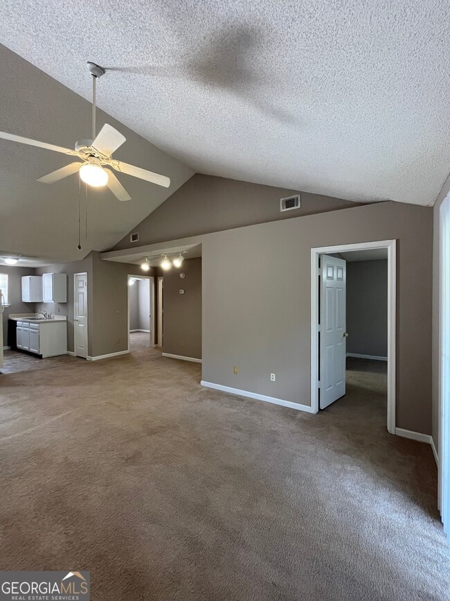 Building Photo - 409 Baltic Ct