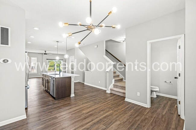 Foto del edificio - Bright & Modern 2-Bed, 2.5-Bath Townhome |...