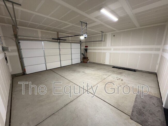 Foto del edificio - 3036 N Parkside St
