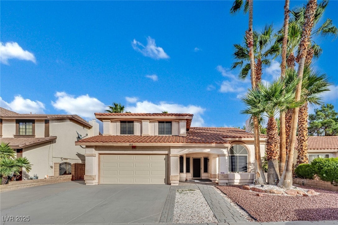 Foto principal - 2812 Waterview Dr