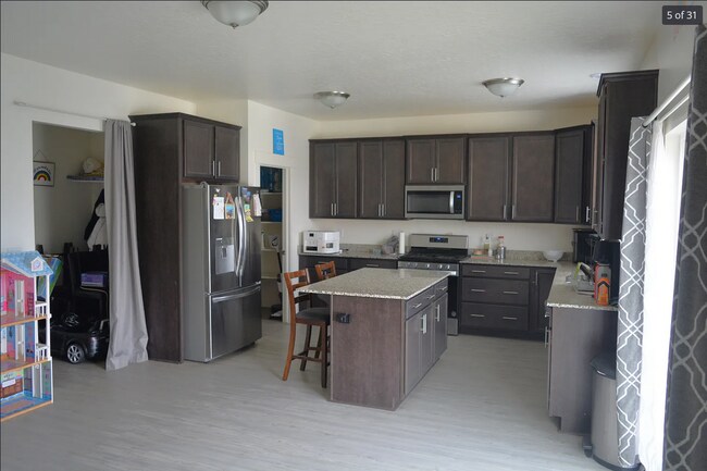 Foto del edificio - 9337 N Tampa Dr