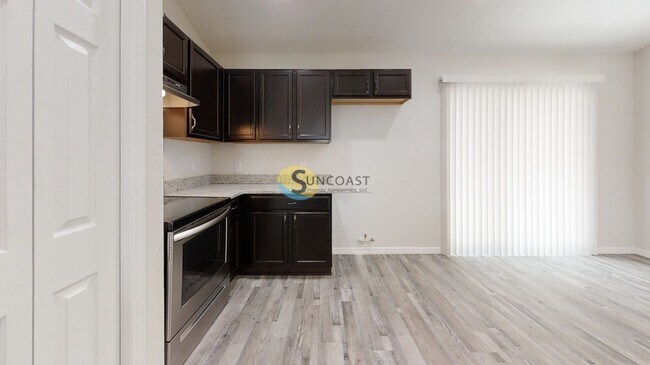 Foto del edificio - 3BR/2BA home in Silver Springs Shores!