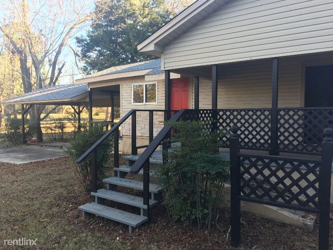 Building Photo - 3 br, 2 bath House - 260 Whitney St.
