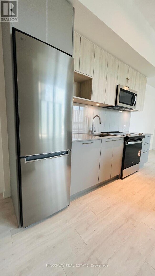 Photo du bâtiment - 500 Plains Rd E