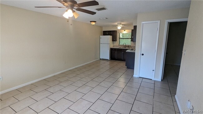 Building Photo - 5351 W Customer Ct