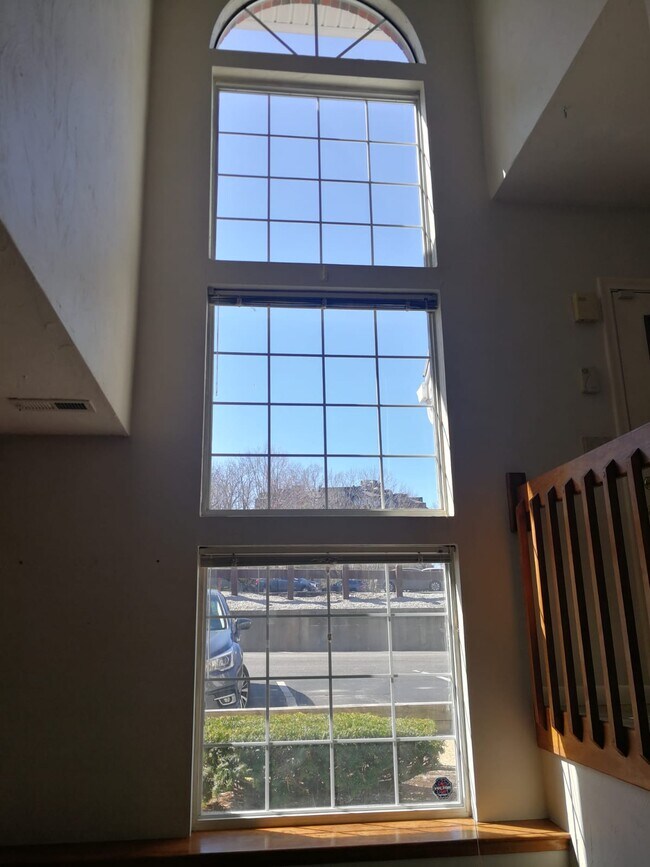 Building Photo - 120 Tall Oaks Dr