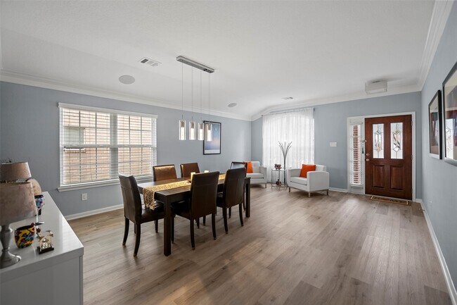 Foto del edificio - 16711 Canyon Whisper Dr