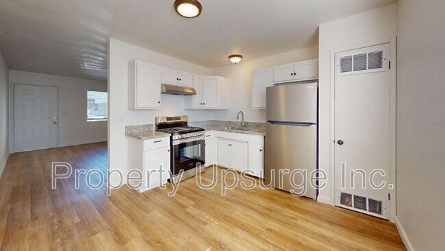 Foto del edificio - 415 Lake Blvd