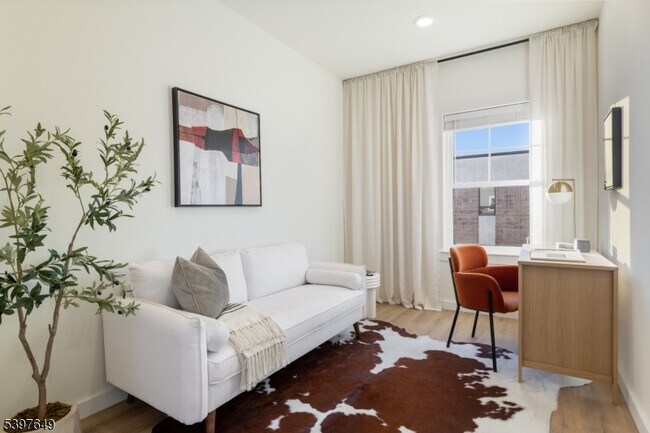 Foto del edificio - 1085 Bloomfield Ave