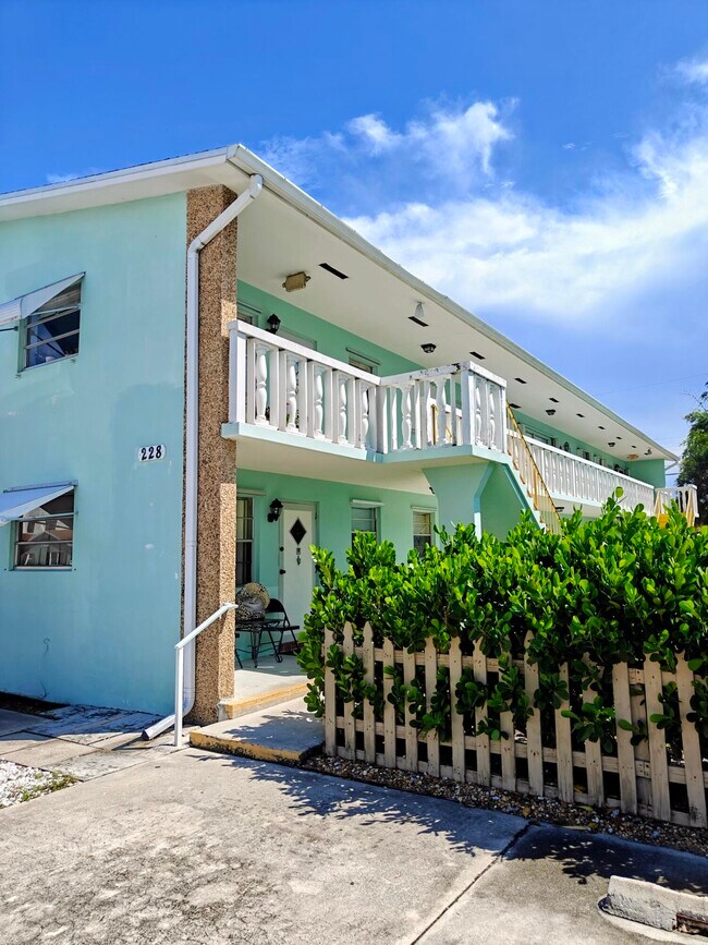 Building Photo - 228 N Federal Hwy