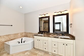 Interior Photo - Pinnacle on Meridian