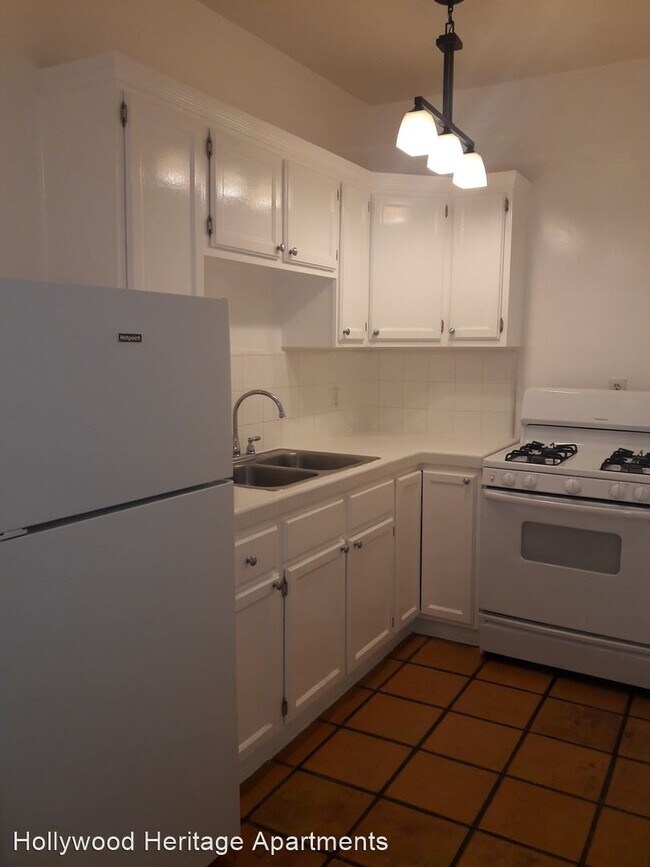 Foto del edificio - 6228-6238 De Longpre Ave