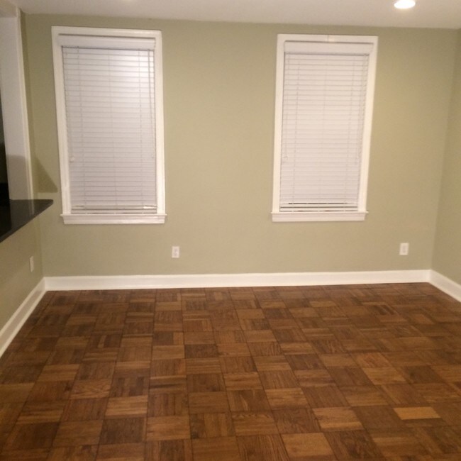Living room - 2731 Ordway St NW