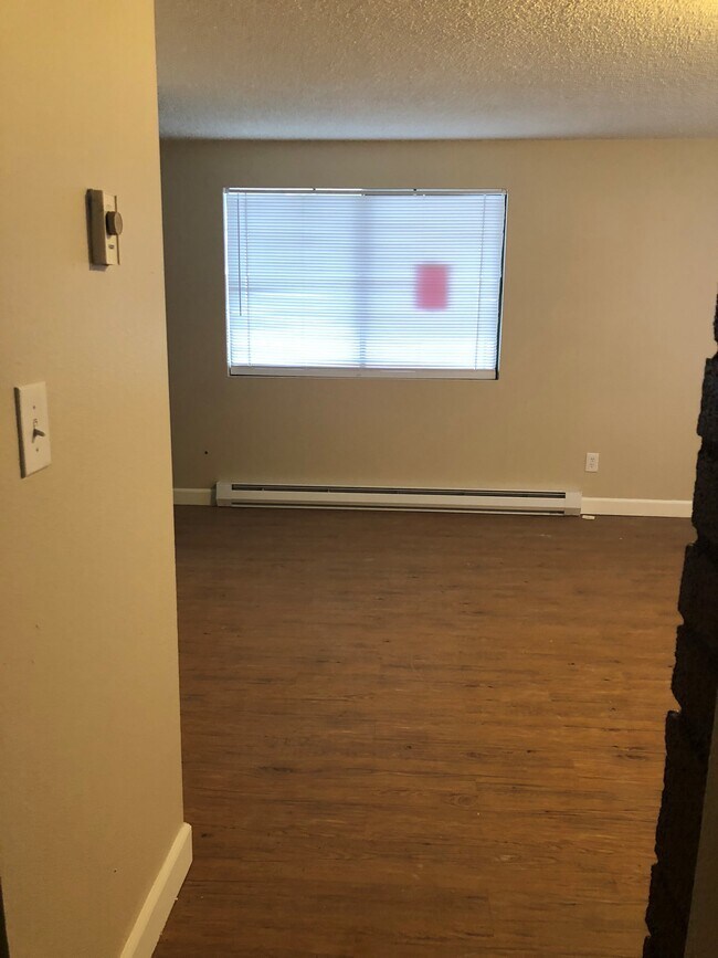Foto del edificio - 822 W Mansfield Ave