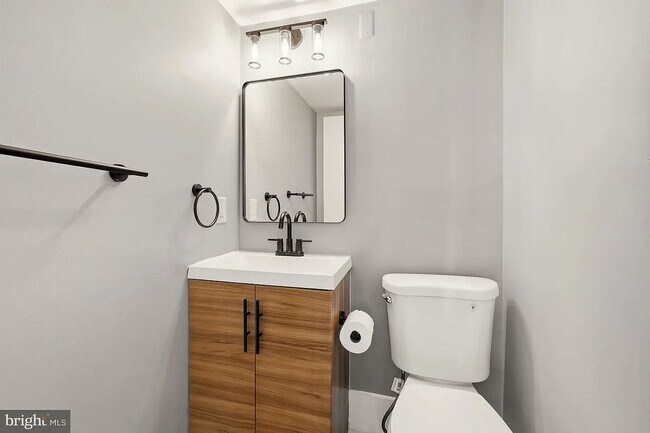 Foto del edificio - 8804 Rustburg Cir