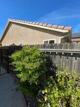 Building Photo - 752 Blanc De Noir Ct