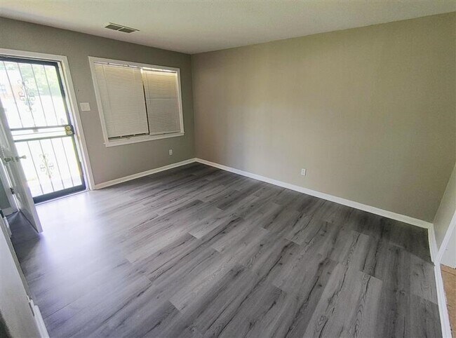 Foto del edificio - 4959 Shayne Ln