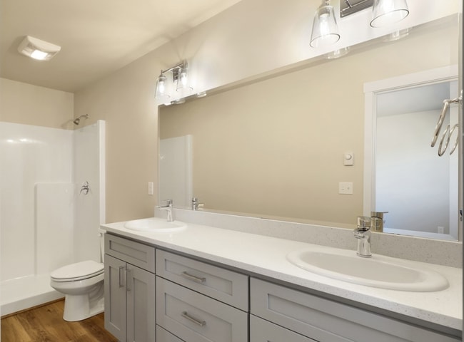 Building Photo - 2213 DeJong Dr