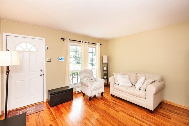 Building Photo - 10411 Antrim Dr