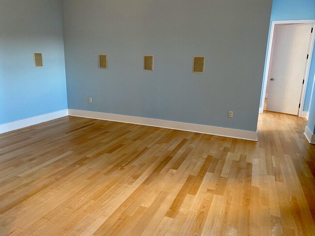 Building Photo - 4 Beacon Way