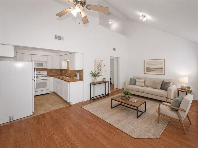 Foto del edificio - 6447 River Park Dr
