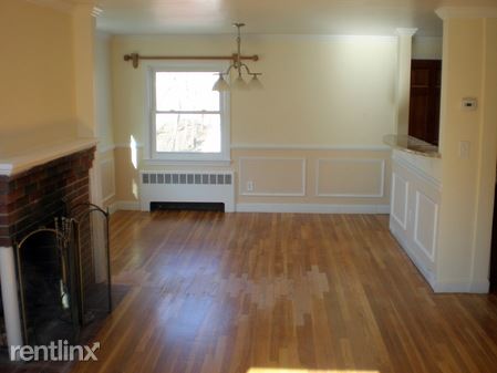 Building Photo - 301 Newtonville Ave