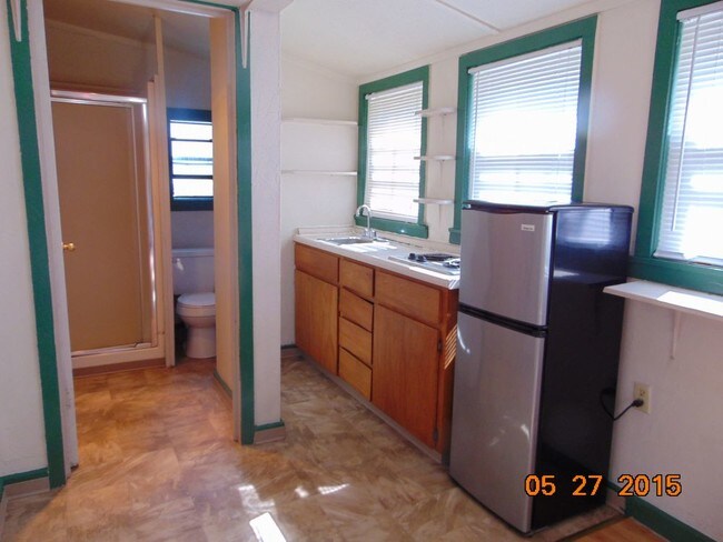 Foto del edificio - 87 Emerick St