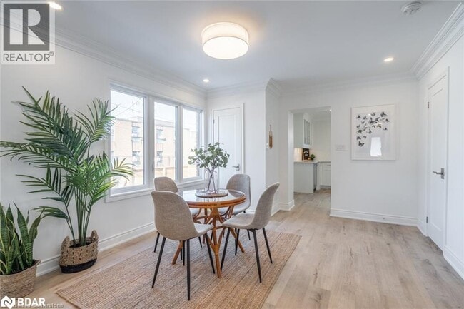 Building Photo - 1 Edward St