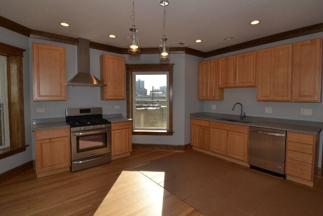 Building Photo - 1225 W Norwood St