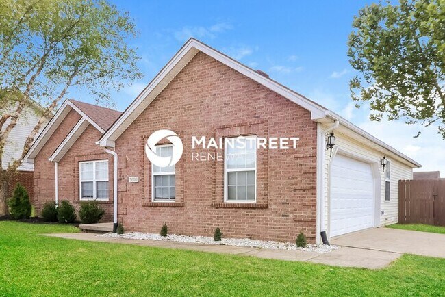 Foto del edificio - 3 Bedroom Pet-Friendly Home in SHELBYVILLE, KY with Main Street Renewal